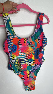 Neon Swimsuit Completo