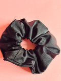 Diferentes estilos de tela en scrunchies 1