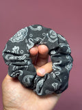 Diferentes estilos de tela en scrunchies 2